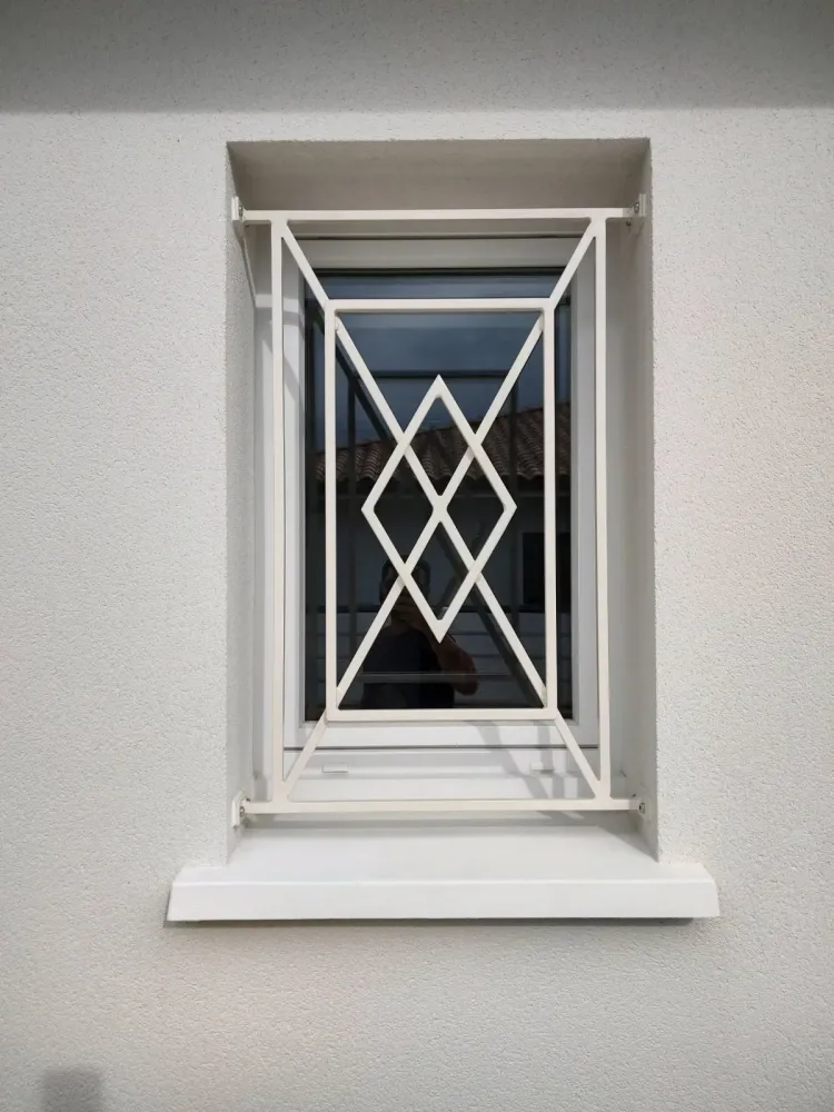 Fabrication et pose de grille de sécurité (1webp