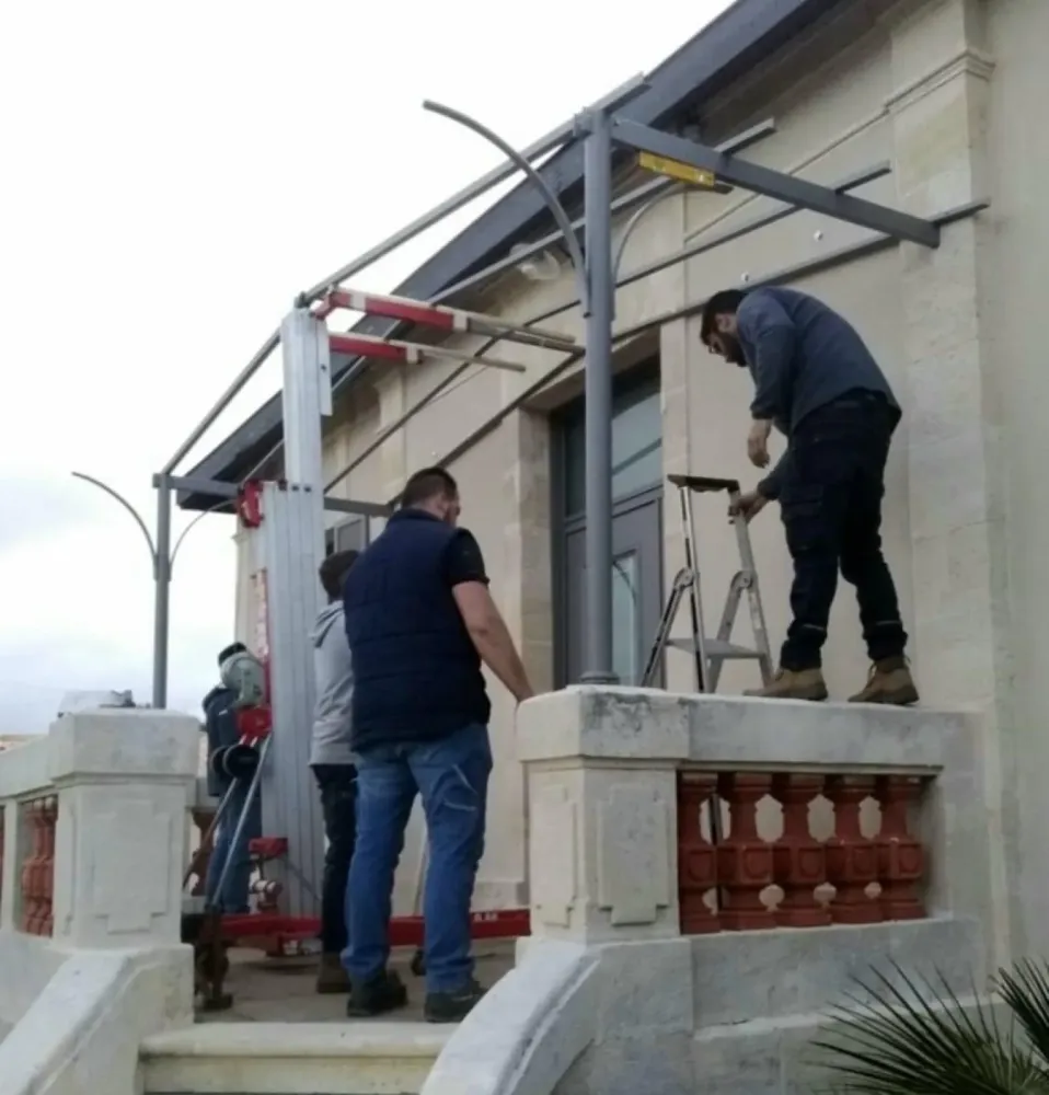 Spécialiste des marquises en acier sur mesure (7)webp