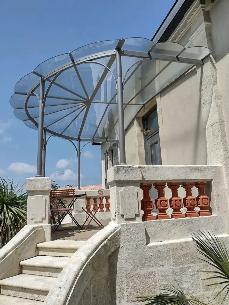 Spécialiste des marquises en acier sur mesure (5)webp